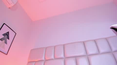 SAMANTA  online show from April 11, 7:45 am