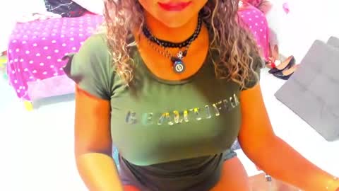  Samanthasmile  online show from July 5, 10:11 am