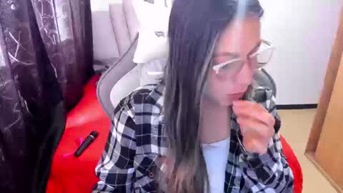 Samantha  online show from September 9, 2:28 pm