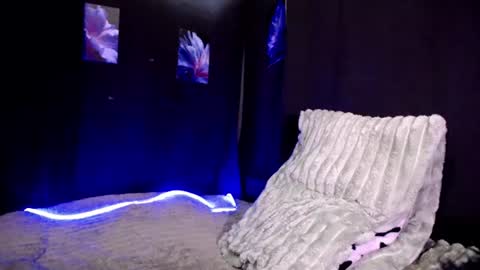 samantha_clariss online show from June 25, 5:12 am