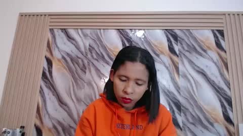 lizzy online show from November 23, 10:13 am