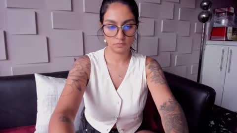 Samantha online show from January 3, 7:18 pm