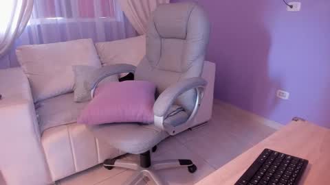 samantha_thompsoon online show from March 20, 10:04 pm