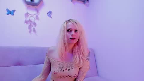 samanthajonexxx online show from November 14, 3:36 pm
