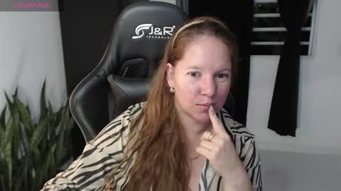 Samantha samy online show from July 27, 3:04 am