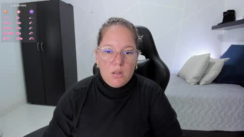 Snapshot of samanthaleon chatting on October 27, 1:05 am Samantha samy online show from October 27, 1:05 am