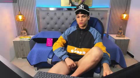 Sam online show from February 17, 3:44 pm