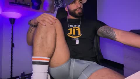 Sam Dornan online show from April 4, 4:08 am