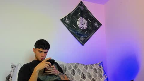 samevansx online show from February 10, 1:47 pm