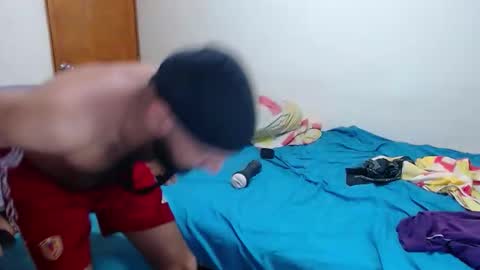 samir_music_ online show from November 9, 7:49 pm