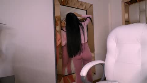 Sammy online show from April 4, 5:42 pm