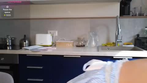 SammyPeeks online show from October 8, 10:10 am