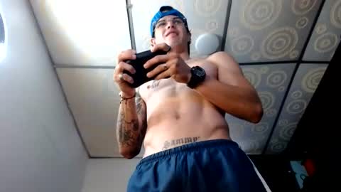 sammy model independiente online show from June 24, 1:07 pm