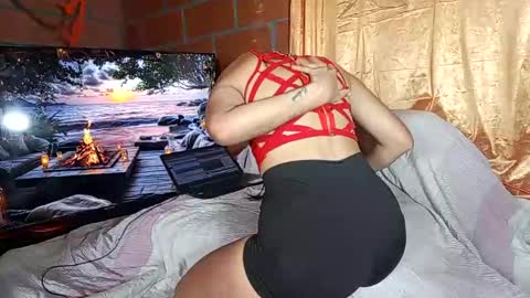 Snapshot of samntha_ferrer28 chatting on October 11, 2:22 pm Samantha ferrer online show from October 11, 2:22 pm