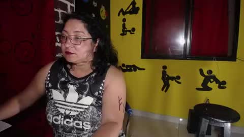 adriana online show from June 25, 3:06 pm