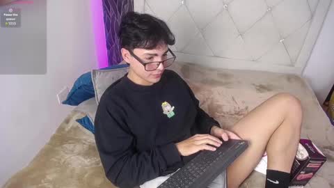 Snapshot of samu_foxxx chatting on October 14, 9:07 pm SAMU online show from October 14, 9:07 pm