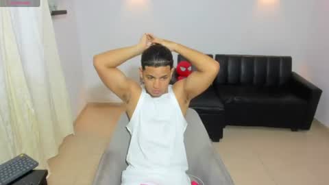 samxx_muscle online show from June 17, 12:32 pm