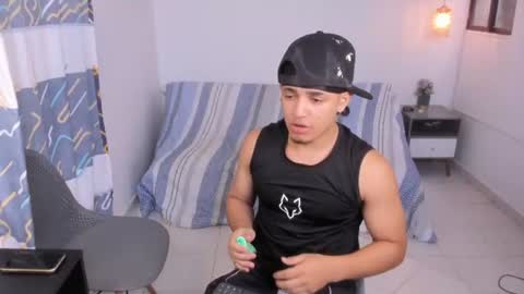 samxx_muscle online show from July 6, 1:52 pm
