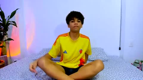 Sammy online show from June 24, 3:35 am