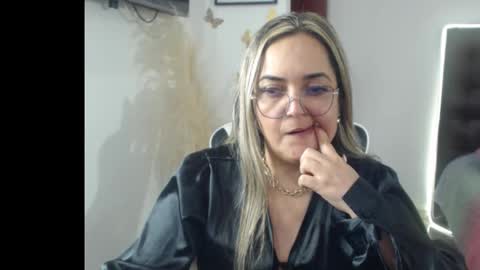 samy_vsn online show from December 4, 9:14 pm