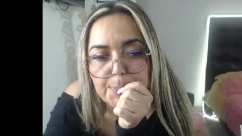 samy_vsn online show from December 17, 11:44 pm