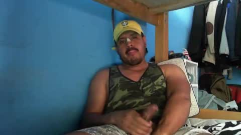 sandalo123 online show from May 3, 4:46 pm