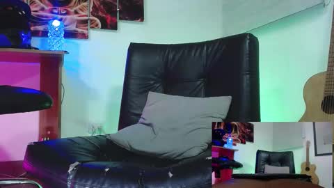 Sander online show from December 4, 10:09 pm