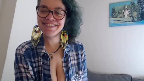 Sandra online show from March 29, 1:35 pm