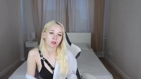 Sandra online show from May 2, 1:22 am
