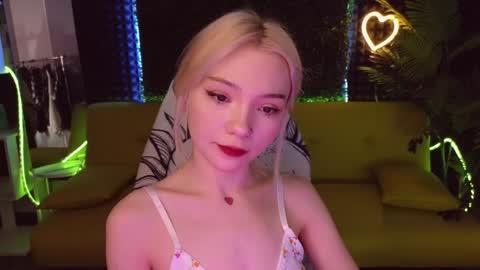 Sandy  online show from January 31, 1:11 am