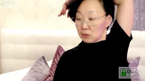 Sandra online show from March 3, 12:39 pm