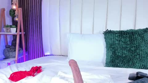 Sandra online show from September 25, 11:50 am