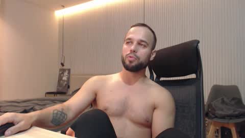 DeAlex online show from October 29, 3:14 pm