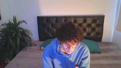 sandro_vitali online show from September 19, 1:04 pm