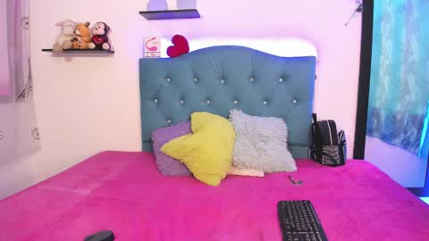 Sandy online show from January 28, 2:42 pm