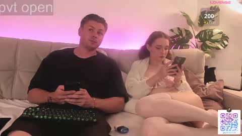 Sansa and Alex online show from July 29, 7:47 pm