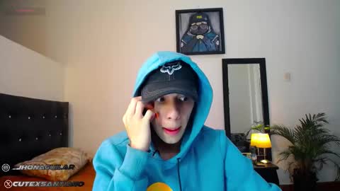 Snapshot of santiagocutex chatting on September 23, 7:46 am SANTAGO online show from September 23, 7:46 am