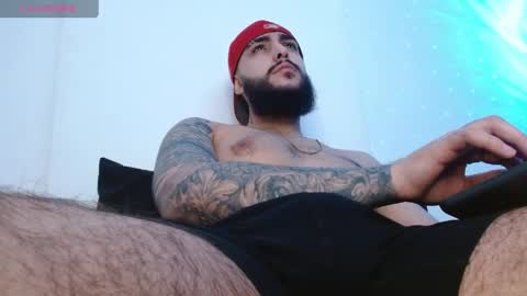 Santiago Hincapiie online show from April 16, 12:44 am