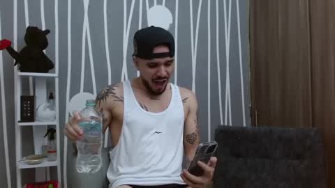 Santy Torres online show from October 9, 3:45 am