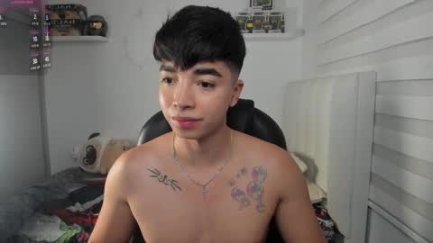 Mr. Santiago online show from February 24, 1:36 pm