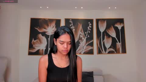 Saphira James online show from June 10, 1:49 am