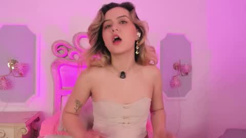 Sara online show from November 8, 4:04 am