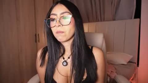 Sara  online show from August 5, 12:51 am