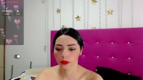 Sara  online show from November 2, 11:32 am