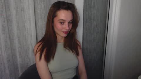 sara_foot online show from February 10, 4:14 pm