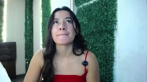 Sara online show from June 6, 1:06 pm