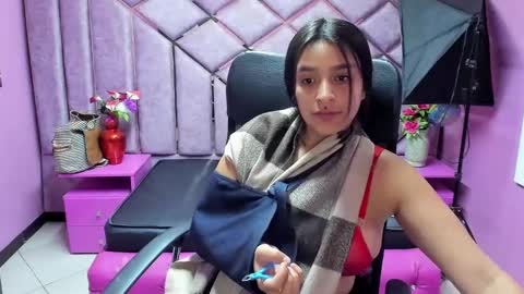 Snapshot of sara_honny chatting on March 11, 3:04 am sara_honny online show from March 11, 3:04 am
