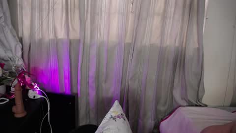 sara online show from June 19, 4:24 pm
