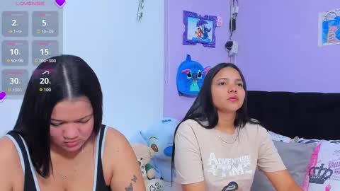 Snapshot of sara_mendez2_ chatting on October 7, 11:34 pm Sara Mendez online show from October 7, 11:34 pm