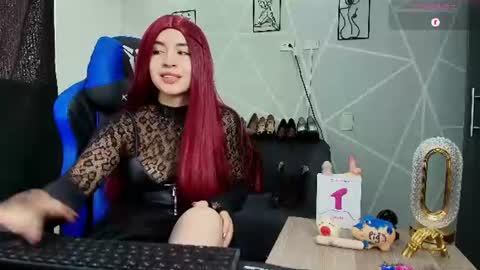 Sara online show from July 12, 6:00 pm